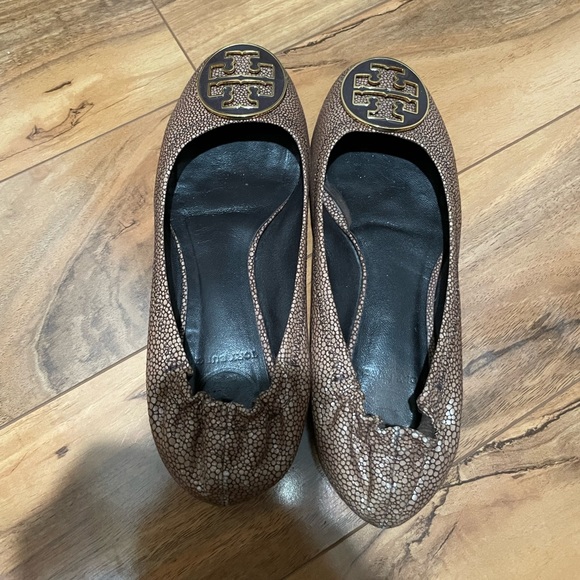 Tory Burch Reva Tan Snakeprint Flats size 6. - Picture 3 of 6